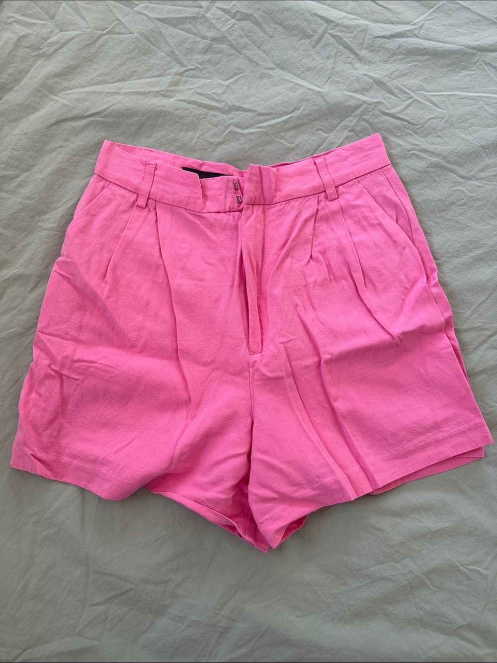 Zara Women's High-Waist Pink Pleated Shorts